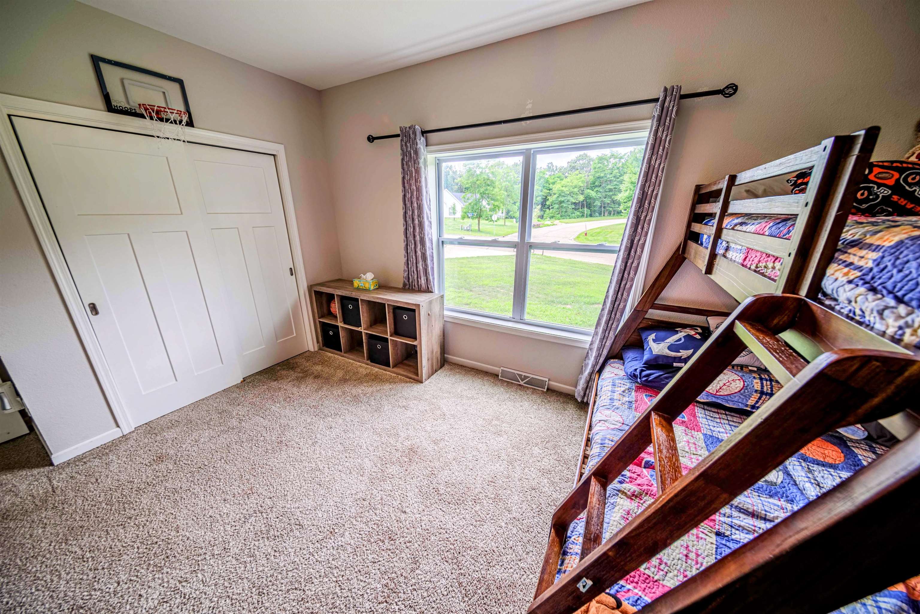 Wisconsin Dells, Wisconsin 53965, United States, 5 Bedrooms Bedrooms, ,3 BathroomsBathrooms,Residential,Active,177619