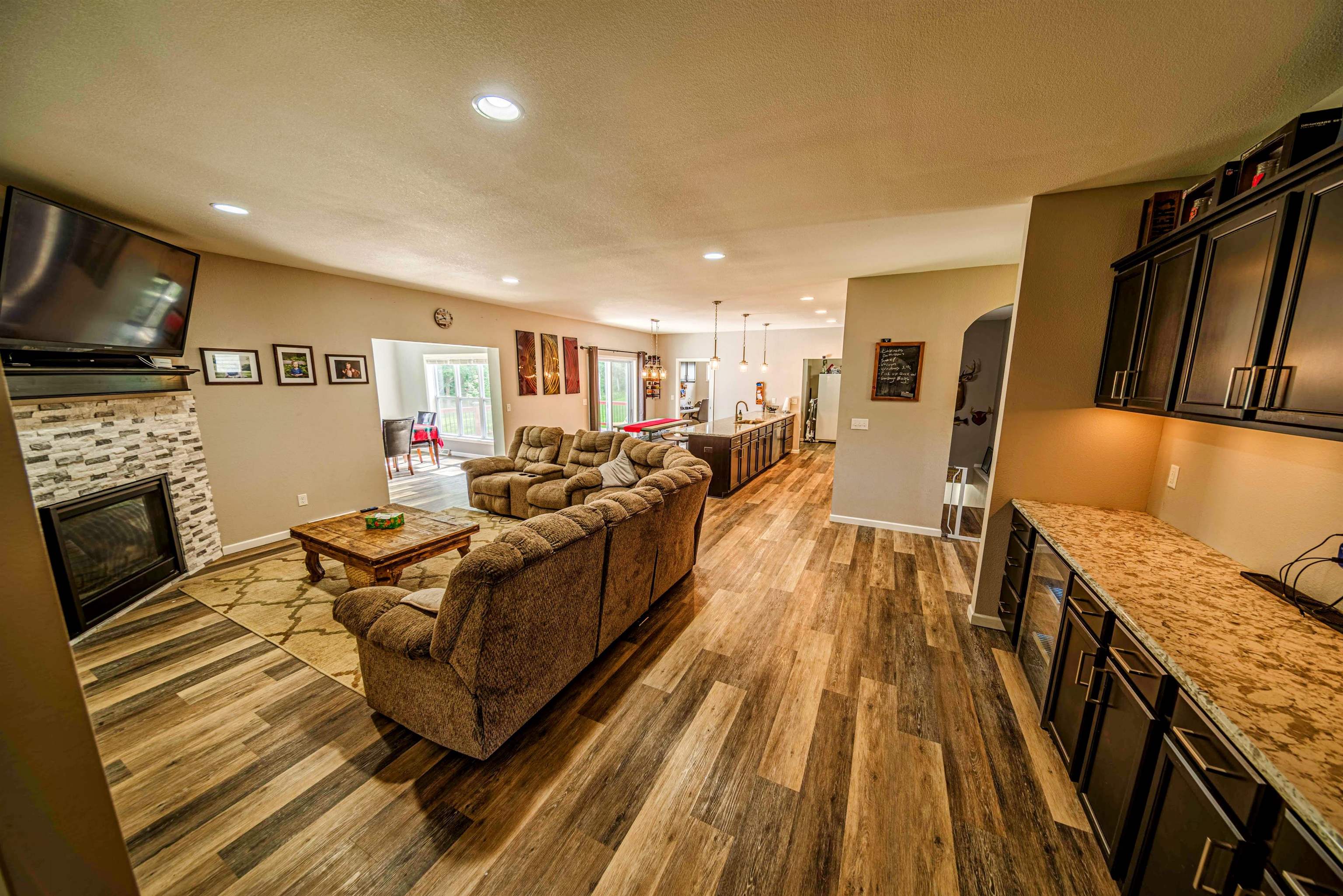 Wisconsin Dells, Wisconsin 53965, United States, 5 Bedrooms Bedrooms, ,3 BathroomsBathrooms,Residential,Active,177619