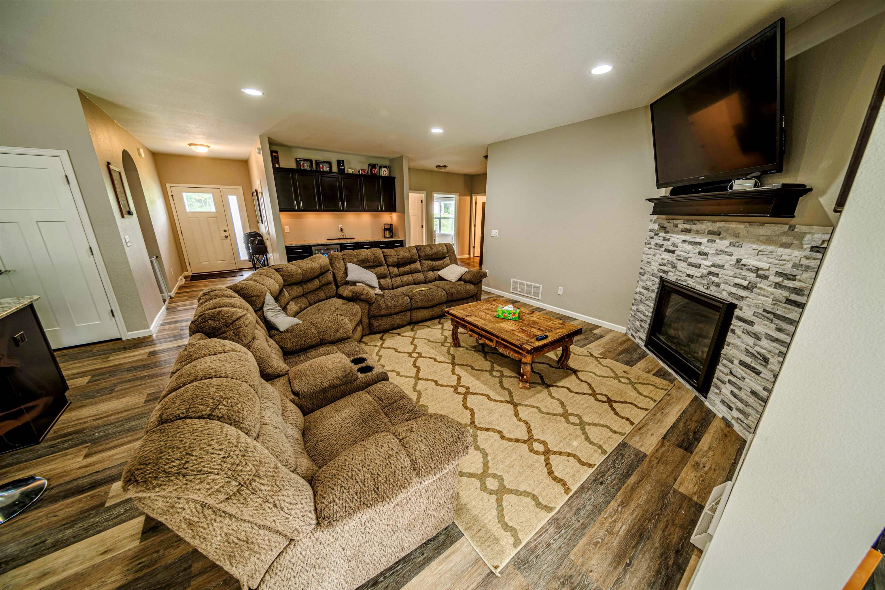 Wisconsin Dells, Wisconsin 53965, United States, 5 Bedrooms Bedrooms, ,3 BathroomsBathrooms,Residential,Active,177619