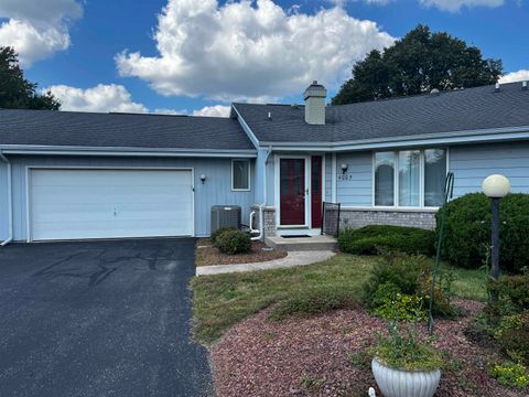 Photo of 4005 Mackinac Drive, Janesville, WI 53546 (MLS # 2007761)