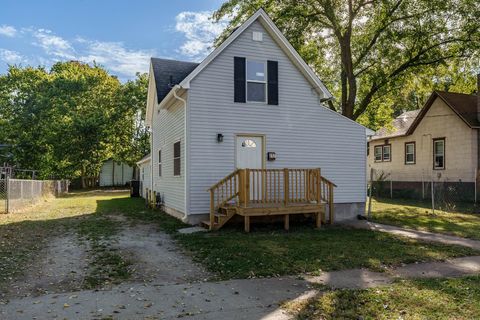 Photo of 817 Eighth Street, Beloit, WI 53511 (MLS # 2009885)