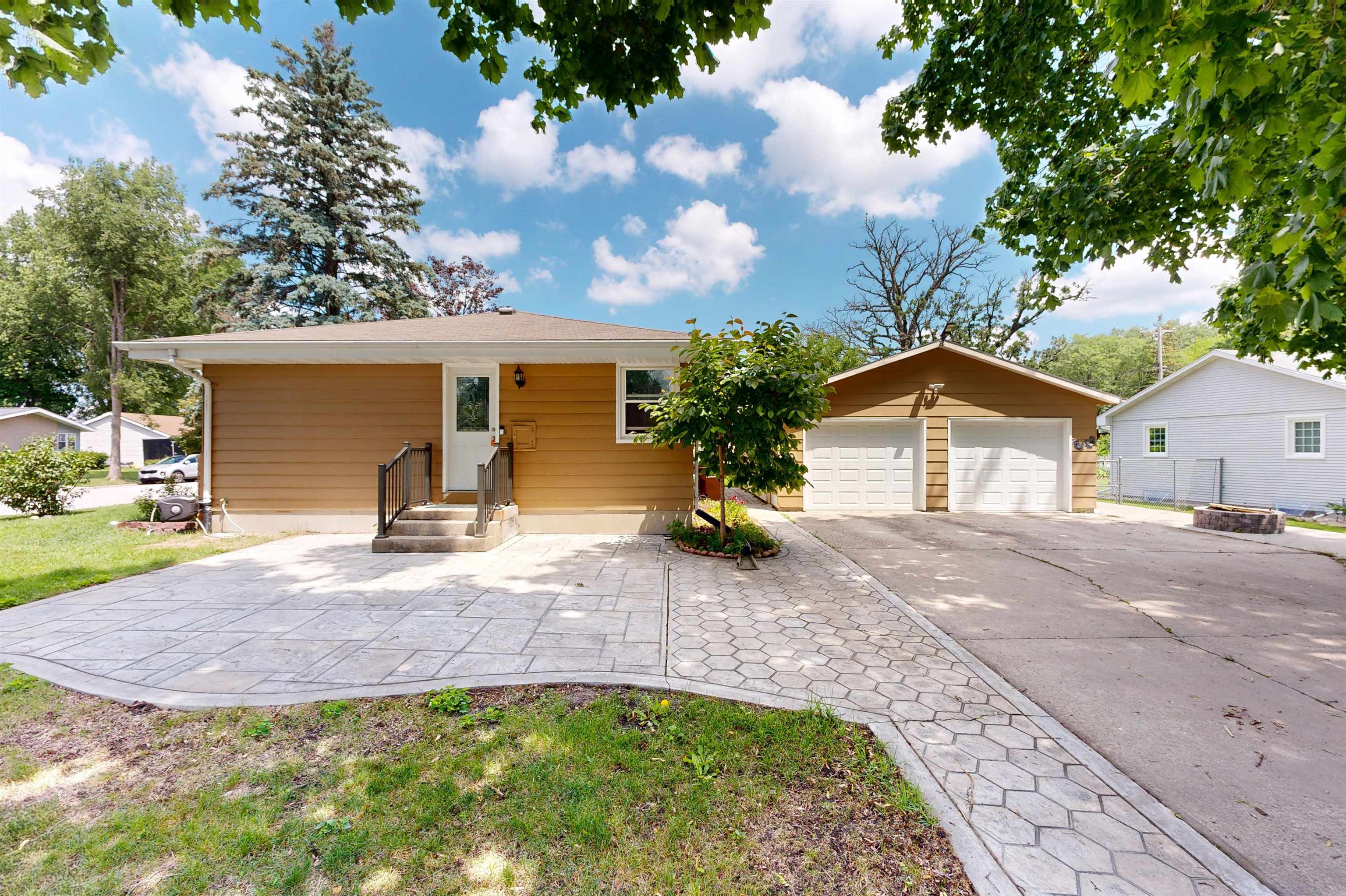 923 Gail Place