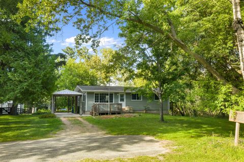 Tiny photo for 604 Halbert Street, Green Lake, WI 54941 (MLS # 2007738)