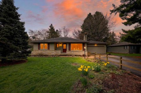 Photo of 700 Owen Road, Monona, WI 53716 (MLS # 2020752)