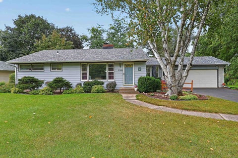 Photo of 2566 White Oaks Drive, Beloit, WI 53511 (MLS # 2032773)