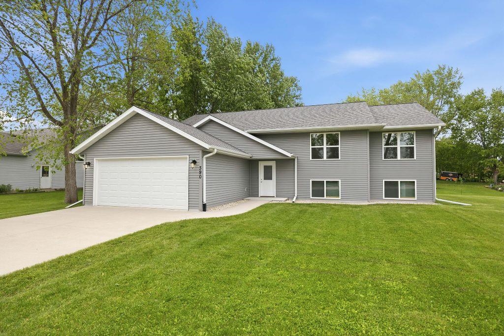 390 Meadow Lane