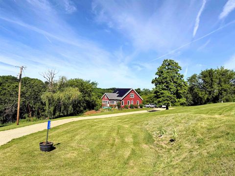Photo of 303 Booth Lane, McGregor, IA 52157 (MLS # 2025961)