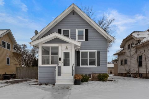 Photo of 341 WILSON Avenue, Waukesha, WI 53186 (MLS # 2016188)