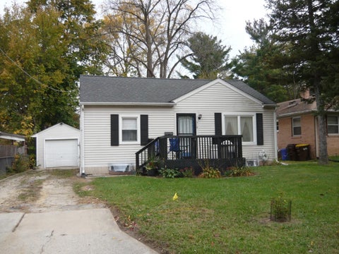 Photo of 319 BAYLISS Avenue, Rockford, IL 61101 (MLS # 2035557)
