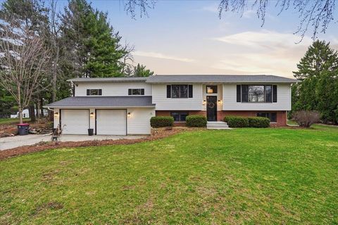 Photo of 5566 Mary Lake Road, Waunakee, WI 53597 (MLS # 2020299)