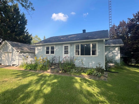Photo of 520 N Washington Street, Wyocena, WI 53969 (MLS # 2029982)