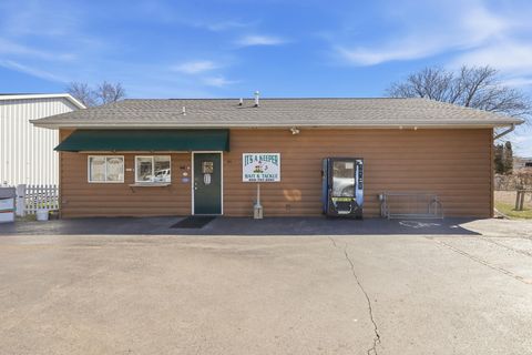 Photo of 815 S Washington Street, Janesville, WI 53548 (MLS # 2019251)