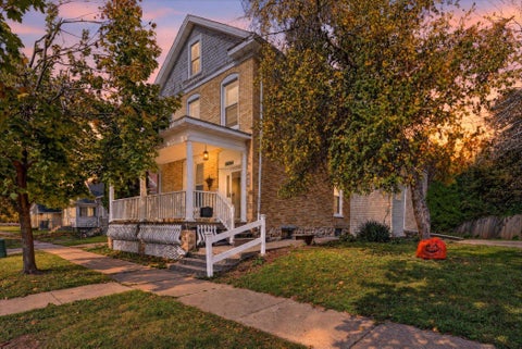 Photo of 370 Wilson Avenue, Janesville, WI 53546 (MLS # 2035146)
