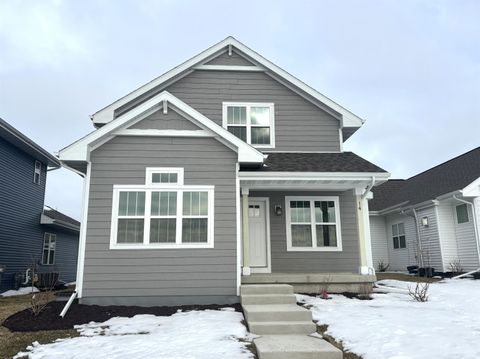 Photo of 14 Bluestem Pass, Mount Horeb, WI 53572 (MLS # 2007190)