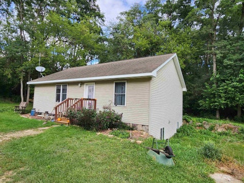 Photo of N8002 Ashley Rd. Road, Portage, WI 53901 (MLS # 2032502)