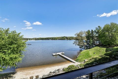Photo of 680 E Hiawatha Drive 418 #418, Wisconsin Dells, WI 53965 (MLS # 2023161)