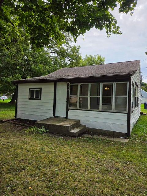 Photo of 234 E South Avenue, Beloit, WI 53511 (MLS # 2033114)