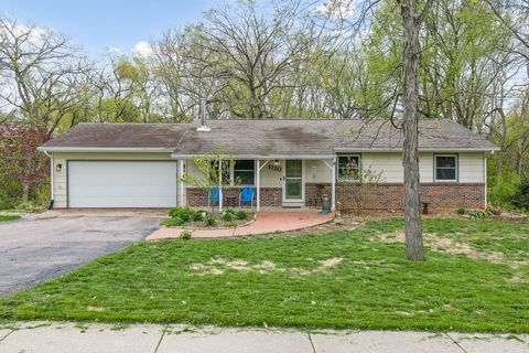 Photo of 1720 Algonquin Drive, Baraboo, WI 53913 (MLS # 2022378)