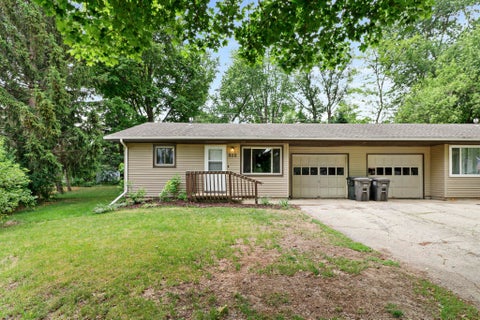 Property photo of 900 Monroe Court, Stoughton, WI 53589
