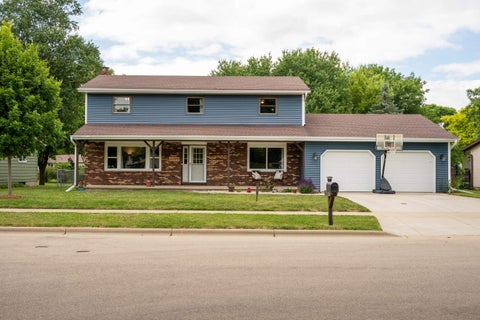 Photo of 1264 Crossing Ridge Trail, Sun Prairie, WI 53590 (MLS # 2024714)