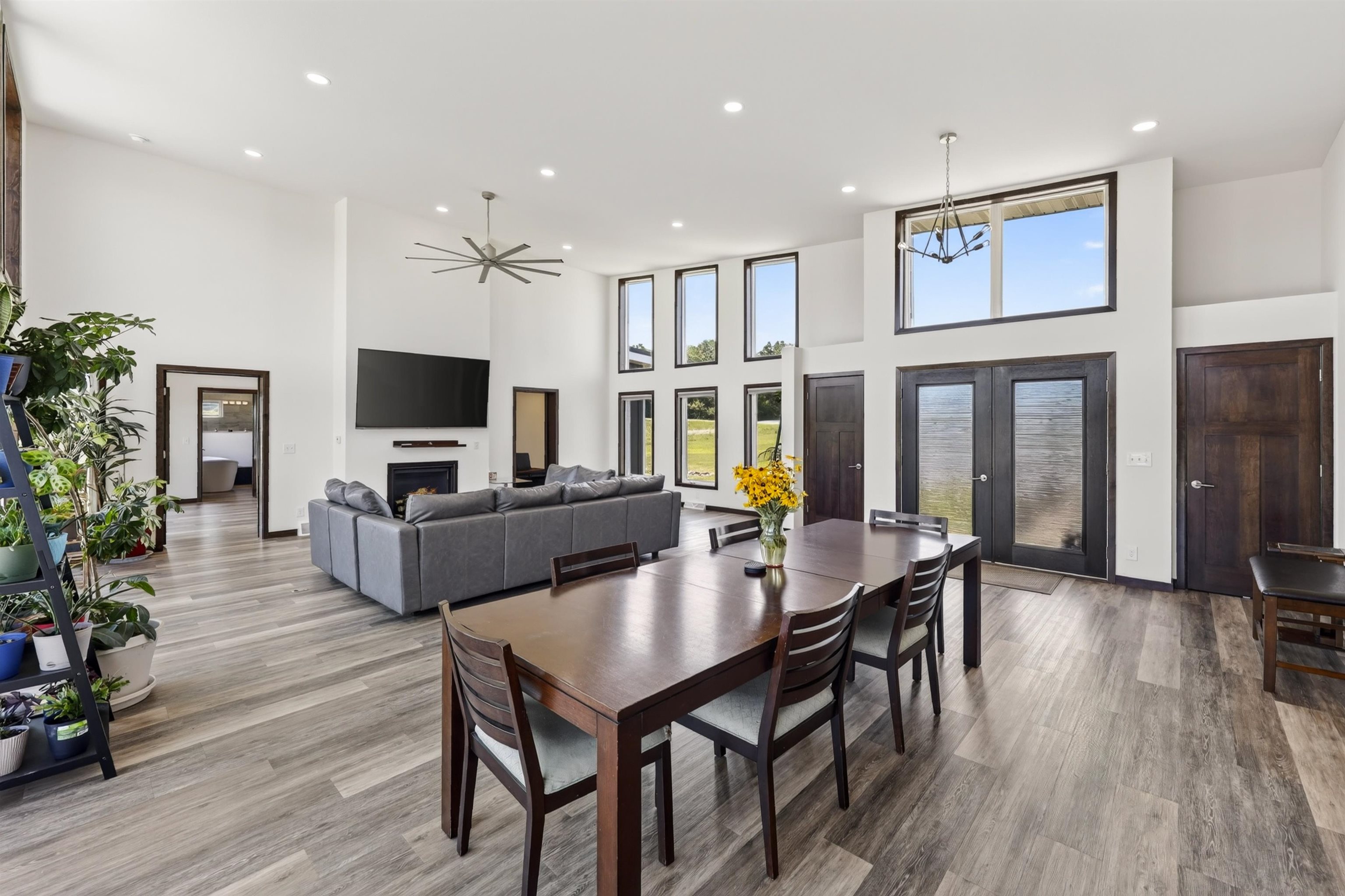 W9512 Earnie Road