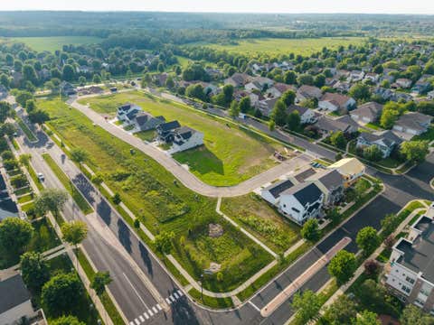 Photo of 5218 E Chery Parkway, Fitchburg, WI 53711 (MLS # 2022645)