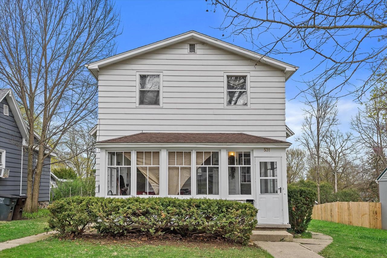 Photo 1 of 37 — 531 Fremont Street, Lake Geneva, WI 53147