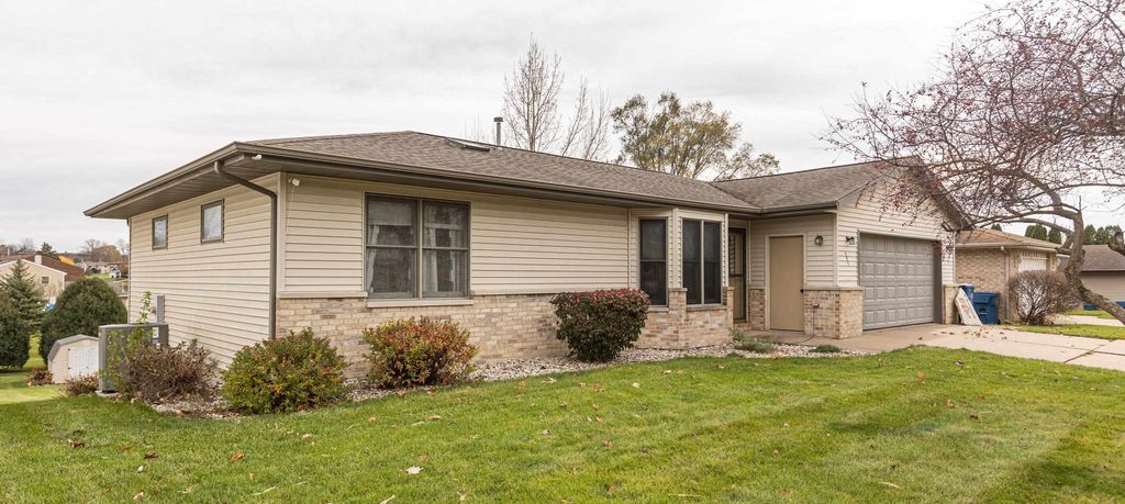 Photo for 495 Plum Street, Dickeyville, WI 53808 (MLS # 1989583)