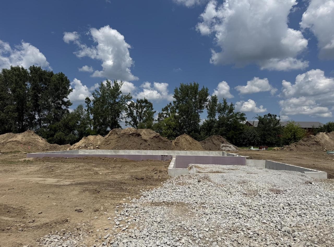 Photo 1 of 17 — 1284 E Bluff Road, Whitewater, WI 53190