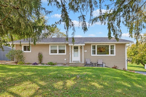 Photo of 8042 County Road G, Verona, WI 53593 (MLS # 2035103)