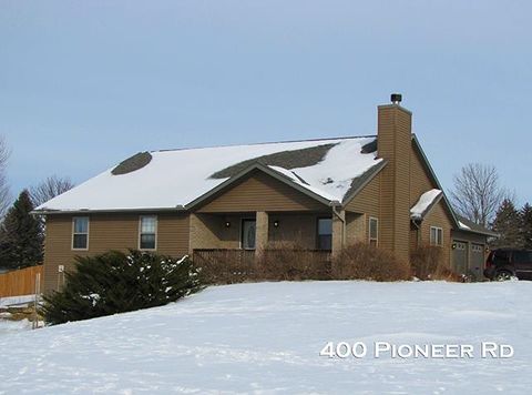 400 Pioneer Road E, Platteville, WI 53818 - #: 1993768