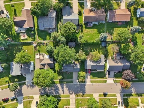 Tiny photo for 1007 Eric Lane, Waunakee, WI 53597 (MLS # 2012544)