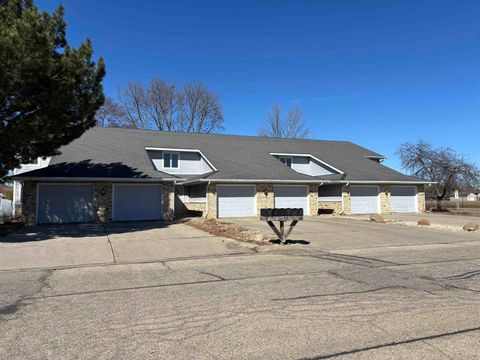 Photo of 1320 Lincoln Avenue, Prairie Du Sac, WI 53578 (MLS # 2019129)