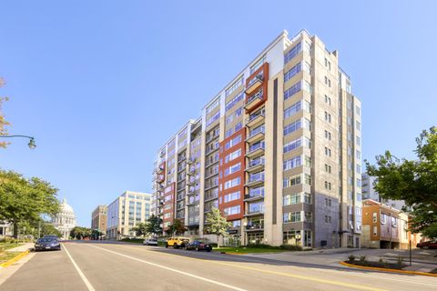 Photo of 309 W Washington Avenue 502 #502, Madison, WI 53703 (MLS # 2016339)