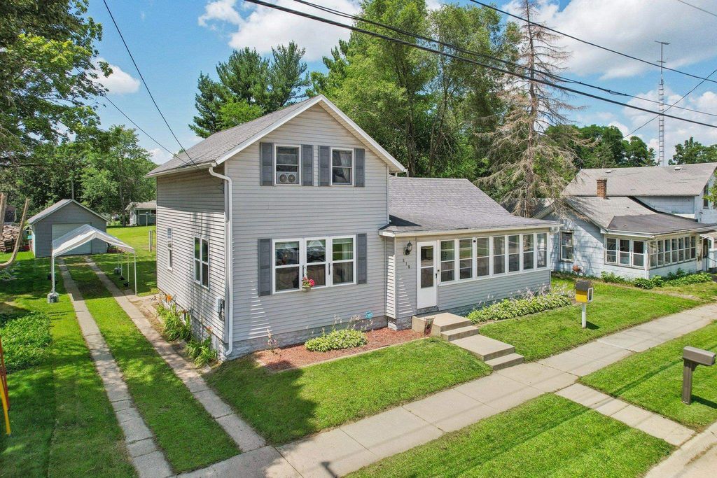 Photo for 310 Volk Street, Portage, WI 53901 (MLS # 1981853)