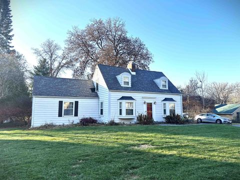Tiny photo for 1640 E Ridge Road, Beloit, WI 53511 (MLS # 2012560)
