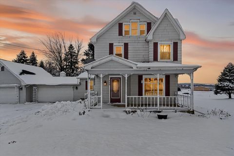 Photo of 709 W Beloit Street, Orfordville, WI 53576 (MLS # 2013351)