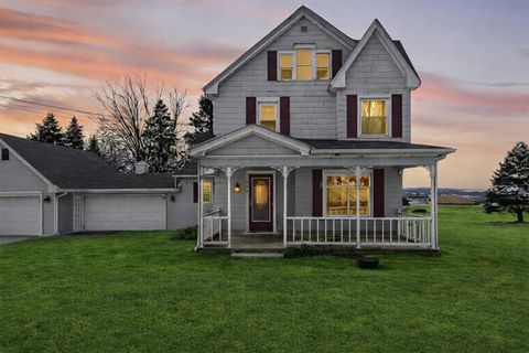 Photo of 709 W Beloit Street, Orfordville, WI 53576 (MLS # 2013351)