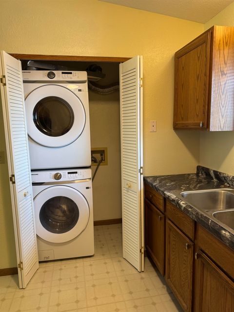 Tiny photo for 280 N Campbell Road C #C, Oshkosh, WI 54902 (MLS # 2005634)