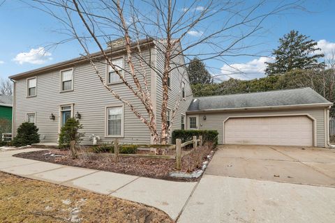 306 N Yellowstone Drive, Madison, WI 53705 - #: 1992980