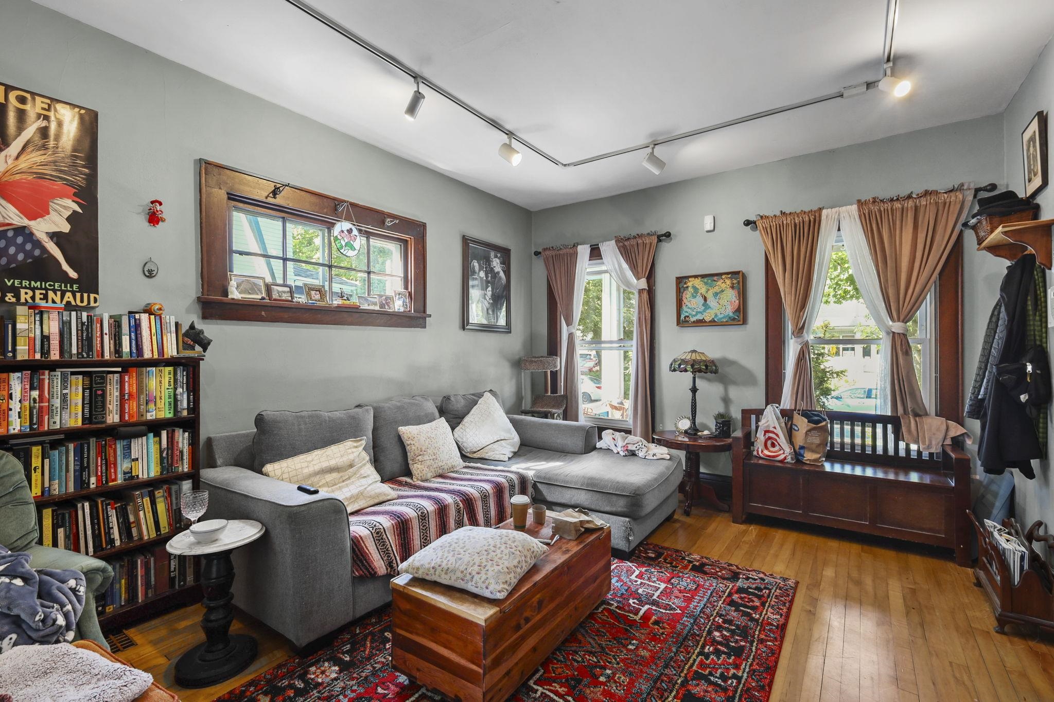 217 N 6th Street