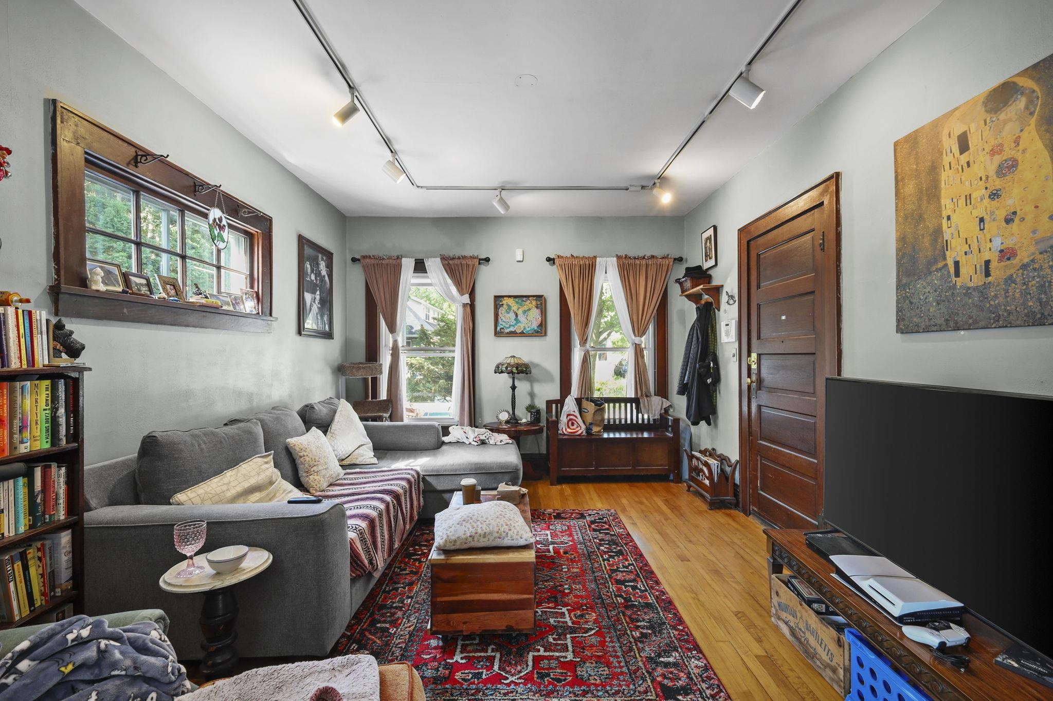 217 N 6th Street