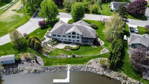 Photo of 404 Sunset Court, Marshall, WI 53559 (MLS # 2022509)