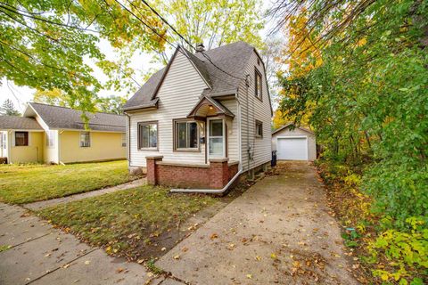 Photo of 917 Thomas Street, Janesville, WI 53545 (MLS # 2010644)