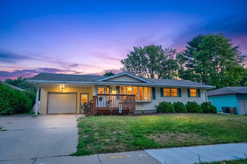 Photo of 5302 Starker Avenue, Madison, WI 53716 (MLS # 2029939)