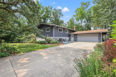 Photo of 1010 Gilbert Road, Madison, WI 53711 (MLS # 2030094)