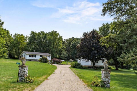 Photo of 7419 Riles Road, Middleton, WI 53562 (MLS # 2030121)
