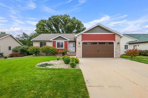 Photo of 1801 Frawley Drive, Sun Prairie, WI 53590 (MLS # 2009578)