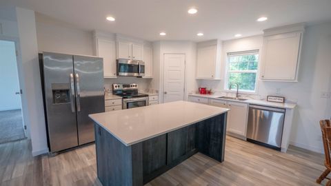 Tiny photo for 626 N SEMROW Road, Coloma, WI 54930 (MLS # NE50313019)