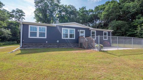 Tiny photo for 626 N SEMROW Road, Coloma, WI 54930 (MLS # NE50313019)